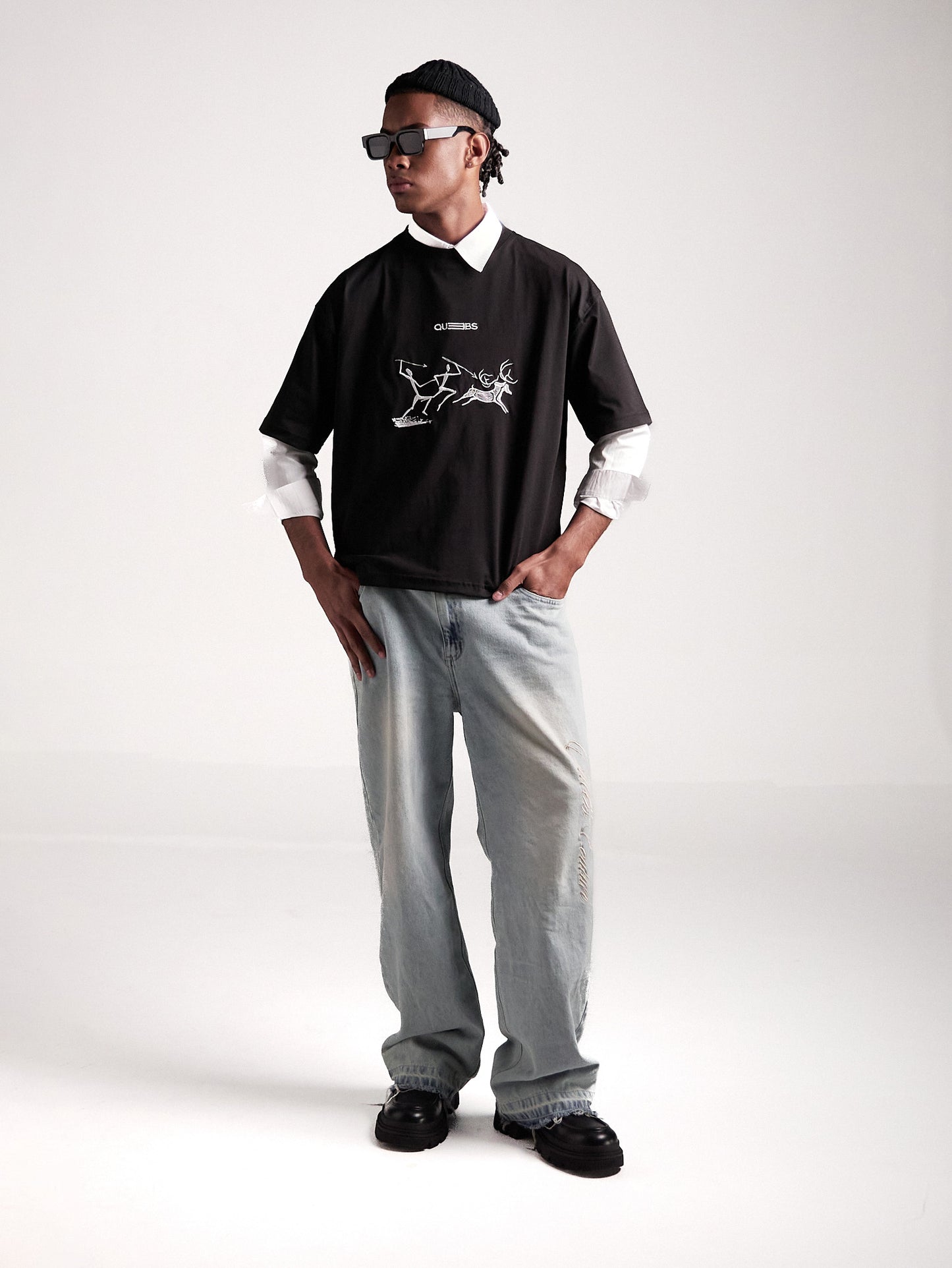 Camiseta Rupestris Negra Bordada