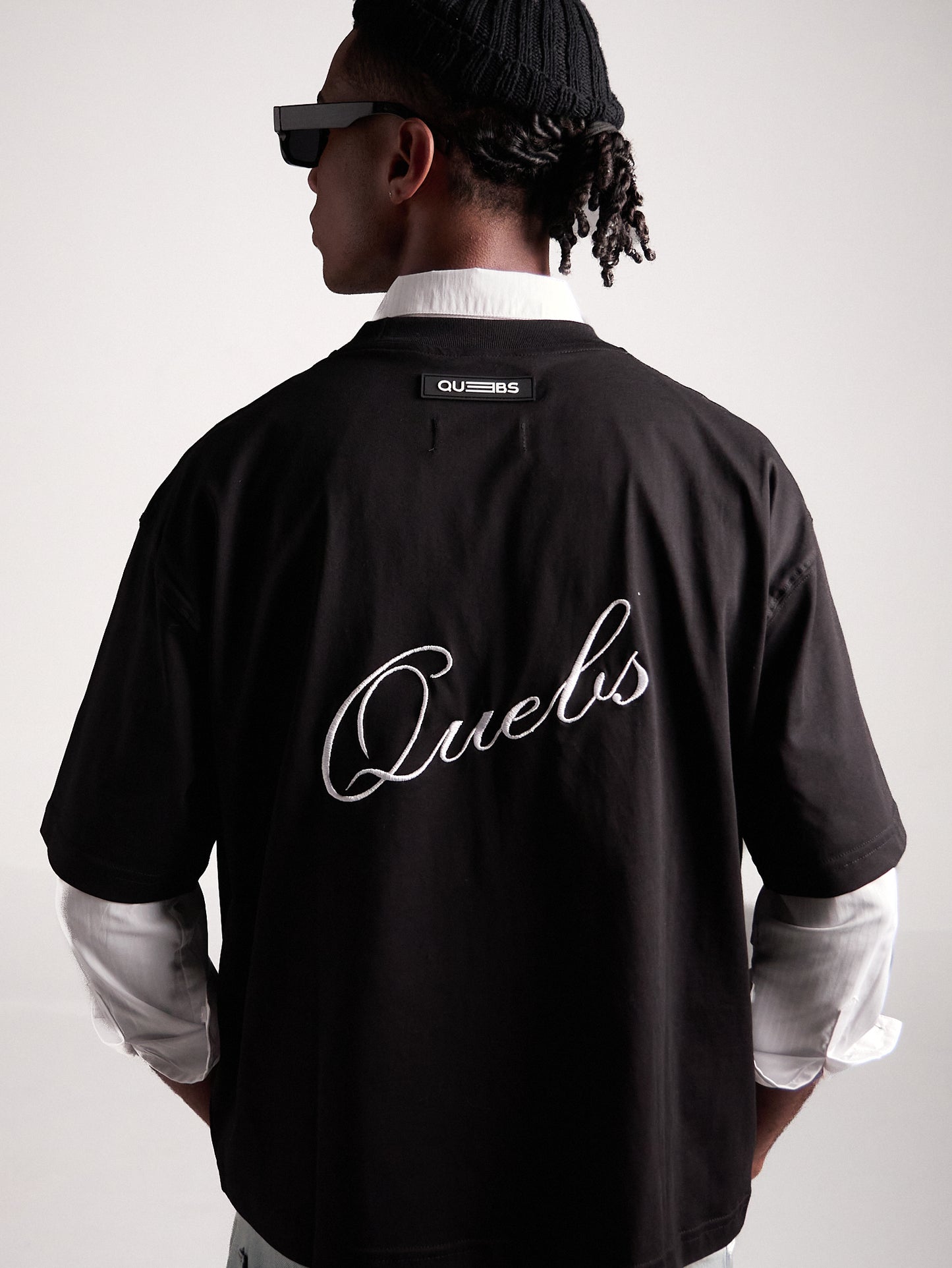 Camiseta Rupestris Negra Bordada