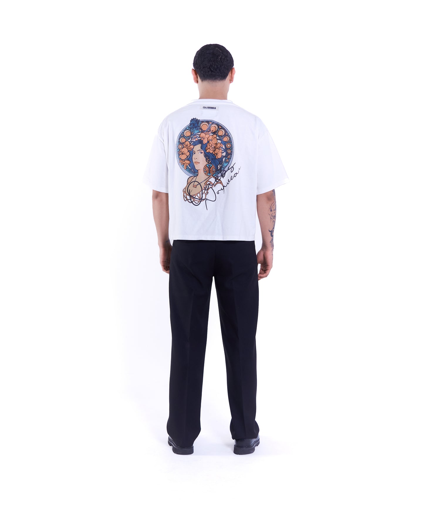 Camiseta boxy fit - Quebs Nouveau marfil