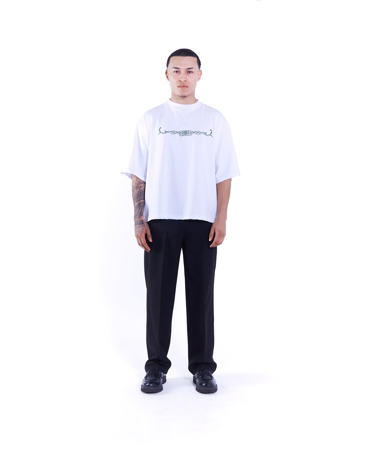Camiseta boxy fit - Quebs Nouveau blanca