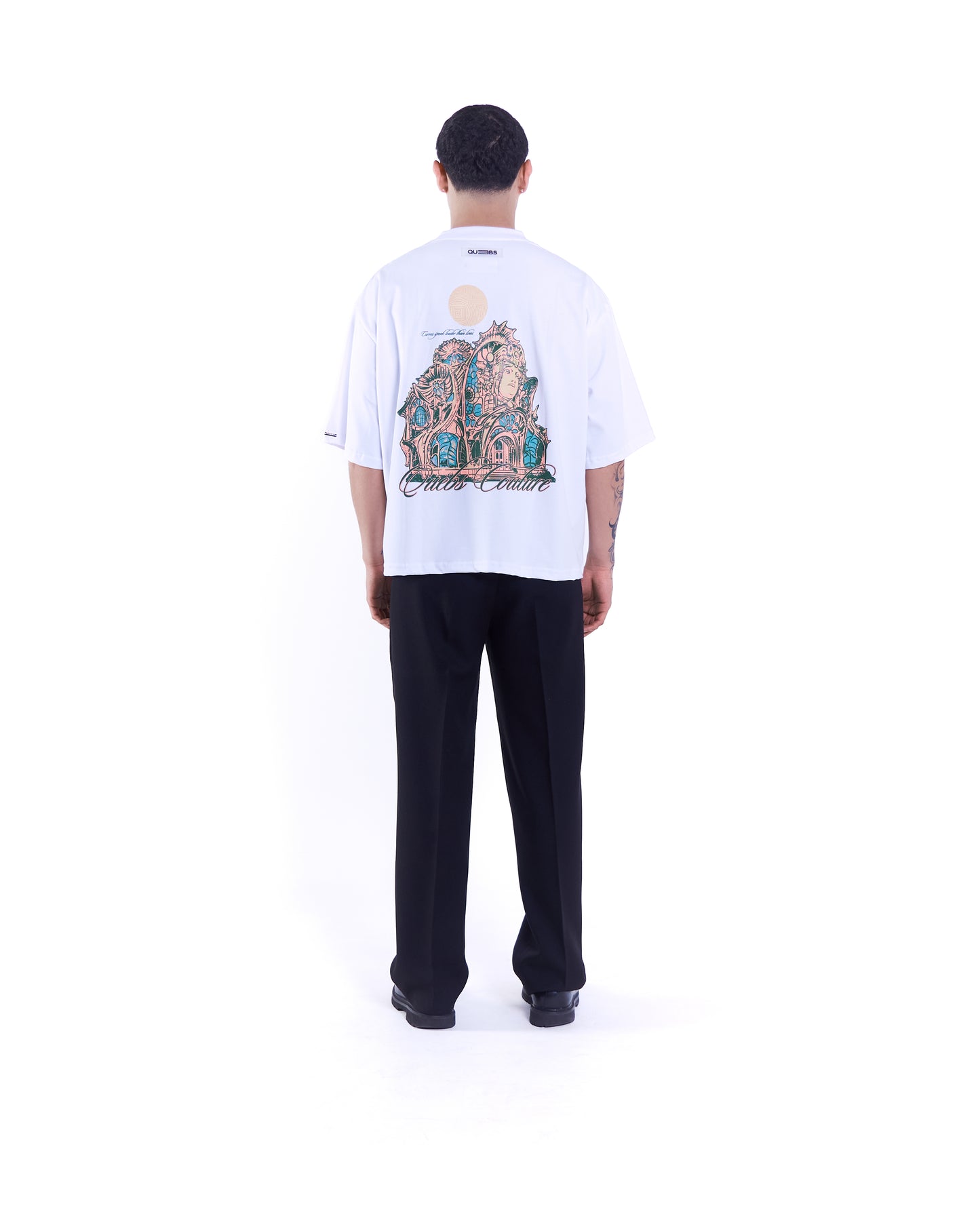 Camiseta boxy fit - Quebs Nouveau blanca